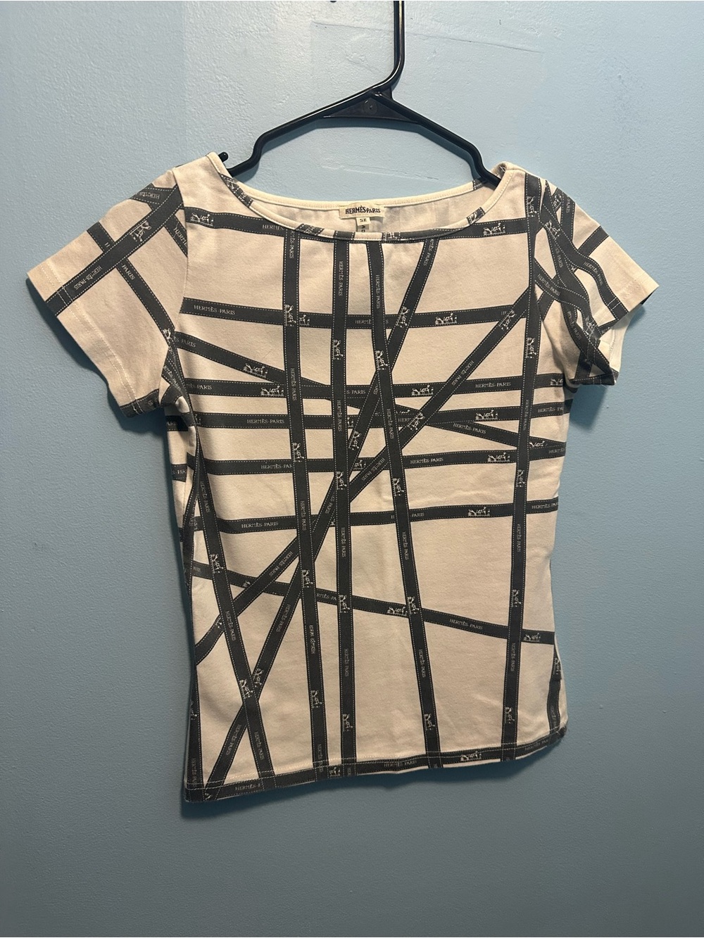 HERMÈS Authentic Classic White & Black Ribbon Tee